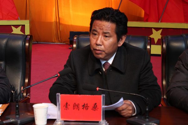 2015年1月24日,记者采访了乃东县县委副书记,县长索朗格桑.