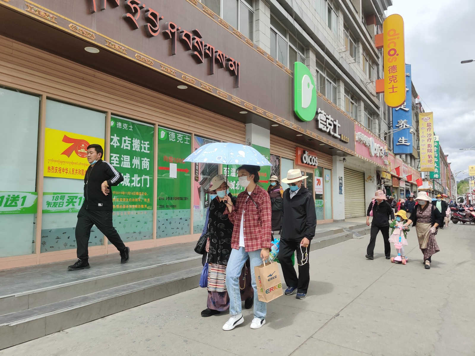 01.jpg